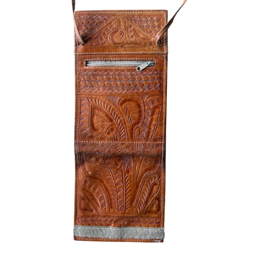 VTG Leaders in Leather Tan Leather Crossbody Bag Built in Wallet - Picture 6 of 16